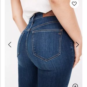 Petite Curvy High-Rise Skinny TENCEL 26P